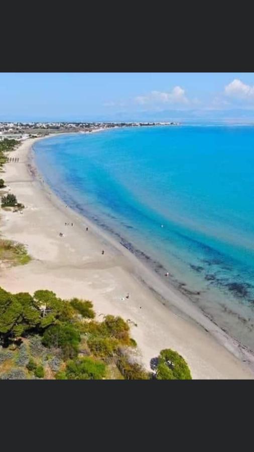 Legacy Lux By The Airport & Beach أرتيميدا المظهر الخارجي الصورة